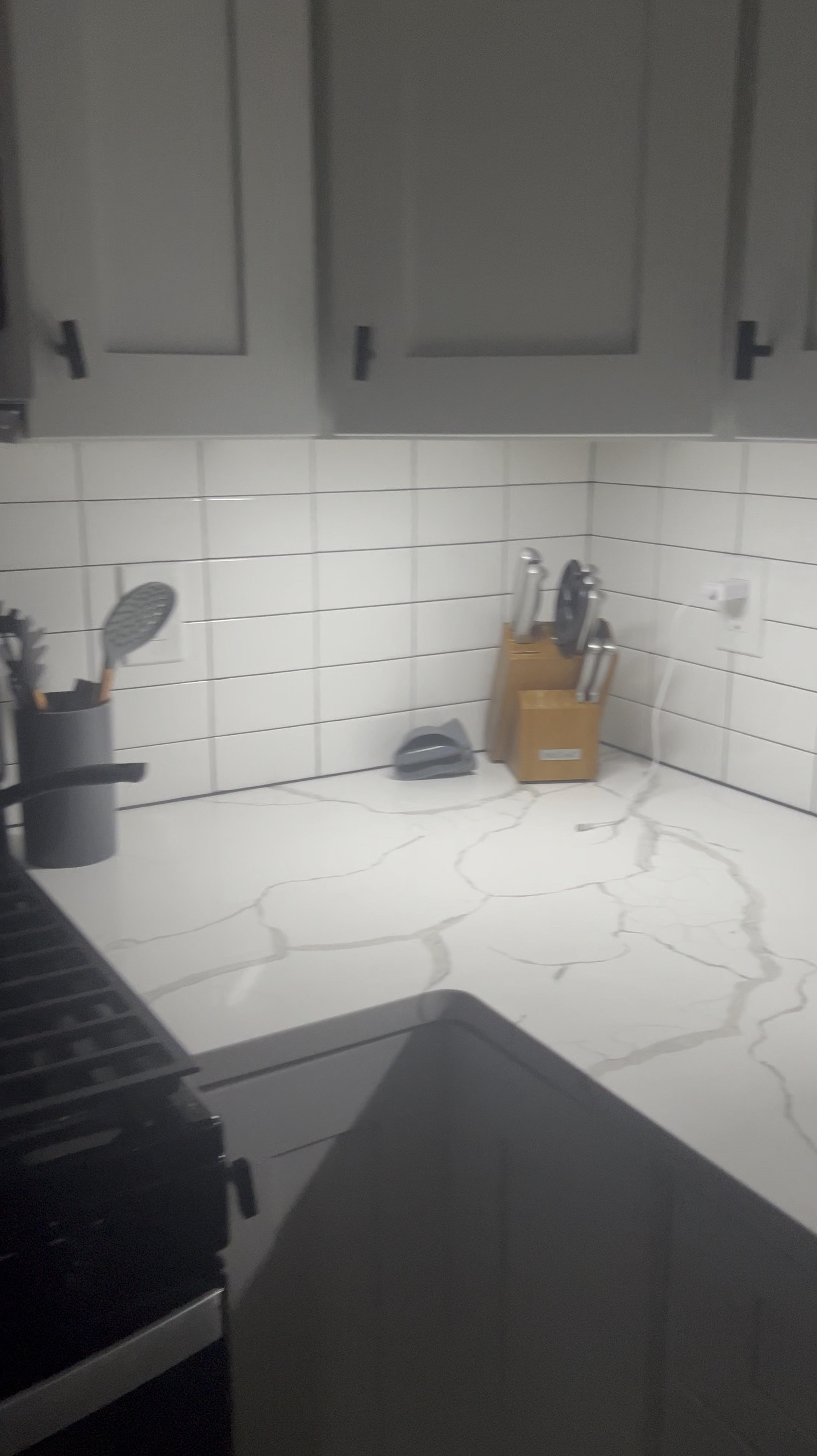 There’s nothing worse than turning on blinding kitchen lights when you’re just trying to grab a glass of water at 2 AM.

That’s why these under-cabinet lights have been a total game-changer! It can switch between a warm, cozy glow for late-night snack runs or bright, cool lighting for meal prep and early mornings. Plus, they’re super easy to install and recharge. Upgraded my kitchen instantly!

#LTKGiftGuide #LTKFindsUnder50 #LTKHome