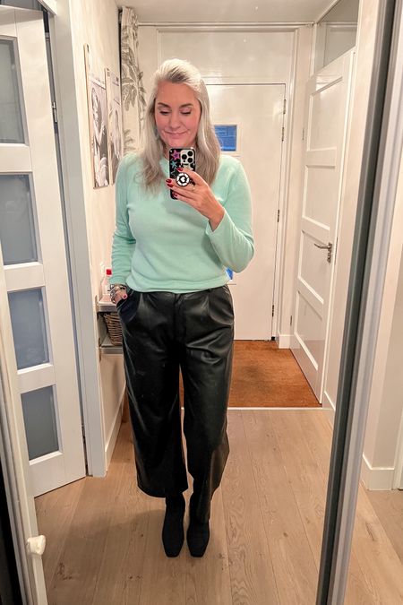 Ootd - Monday

Mint green cashmere sweater (really old) paired with wide legged vegan leather culotte trousers and Vivaia sock booties. 

#LTKworkwear #LTKeurope #LTKover40