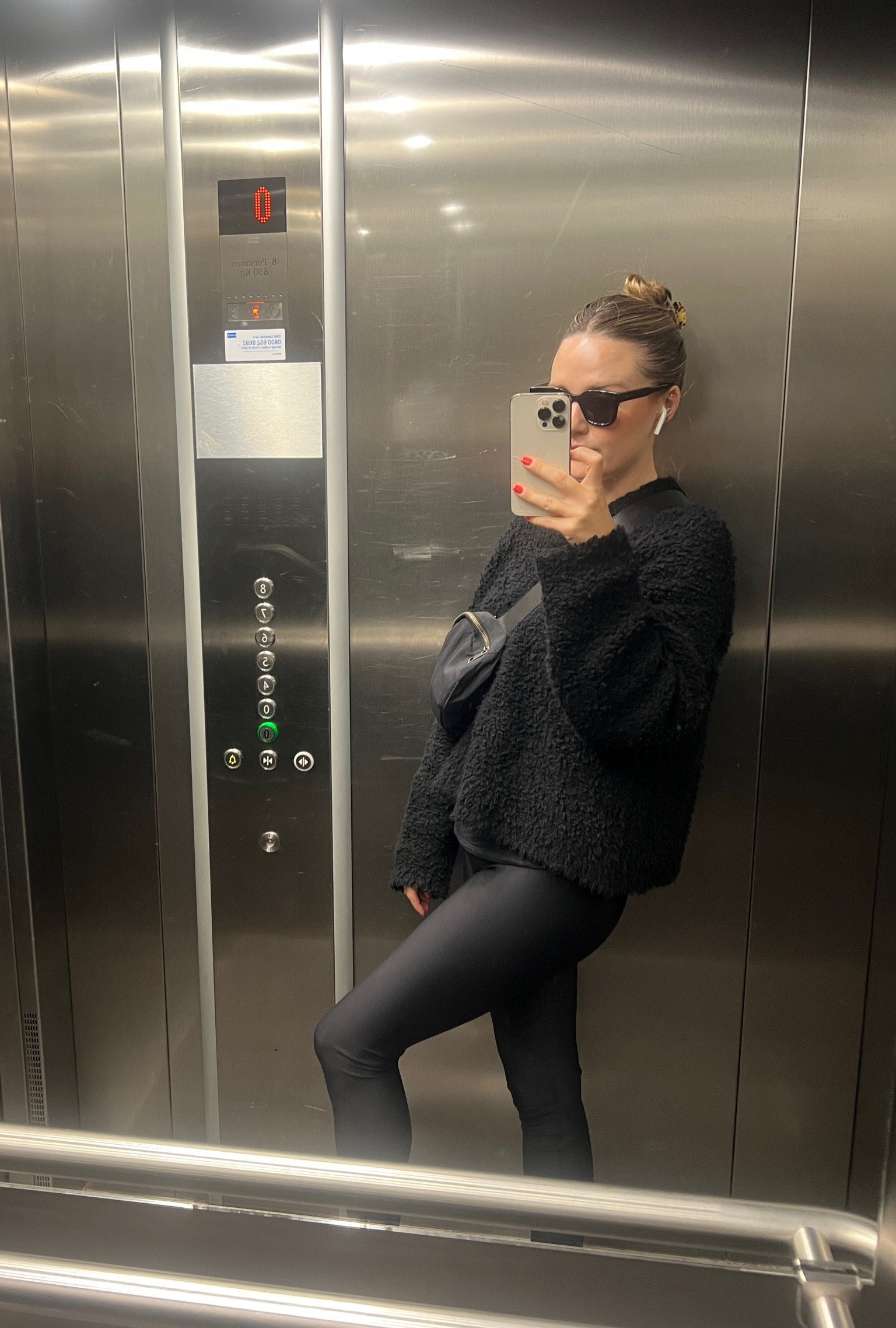 The 7am pilgrimage to pilates calls for the slicked back bun... #SLTnewyork