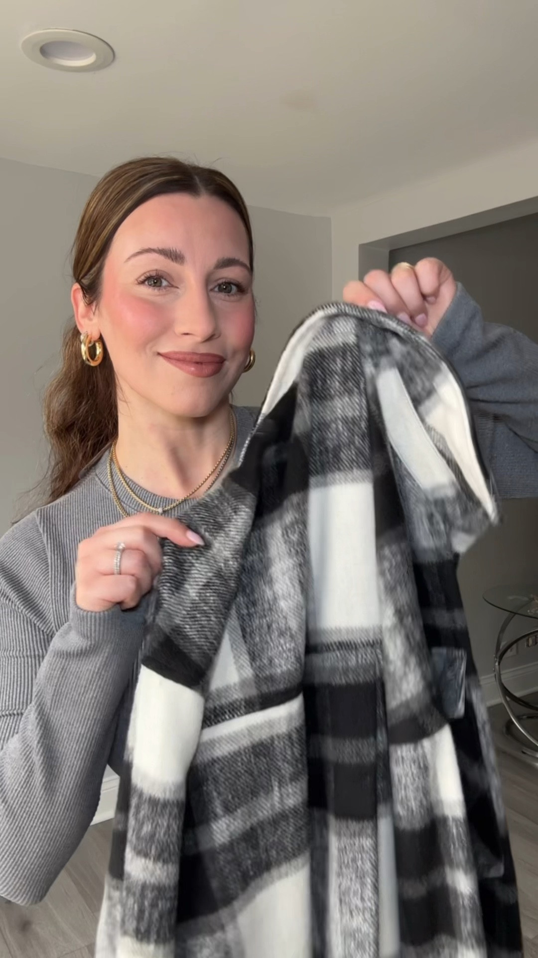 Casual outfit, easy outfit, comfy style, everyday outfit, plaid, plaid shacket, black denim, jeans, grey top, grey long sleeve top, ribbed top, ribbed long sleeve, accessories, reversible belt, jewelry, old navy, mom, new mom, ootd

#LTKFindsUnder100 #LTKStyleTip #LTKFindsUnder50