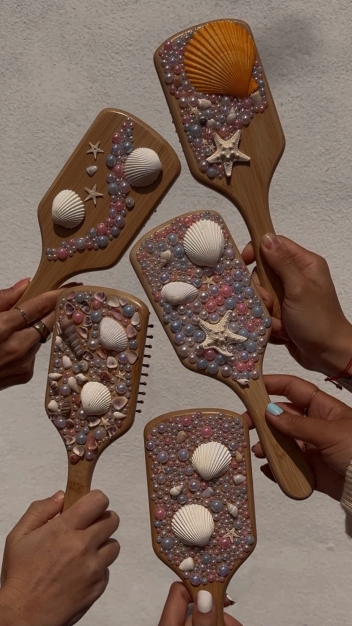 the cutest seashell hairbrush diy for a craft day!