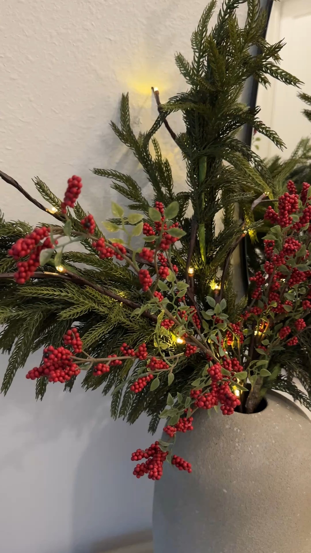 Love this arrangement for Christmas 

#LTKHome #LTKSeasonal