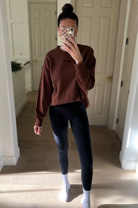 The perfect brown sweatshirt. Super soft and can be worn tucked or untucked for a more casual look. 
Wearing a medium for an oversized fit 


#LTKstyletip #LTKfit