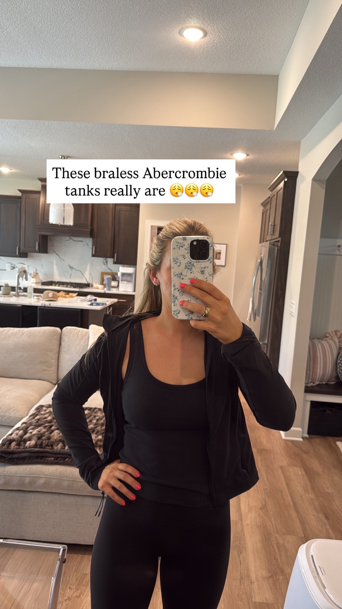 Built in pads. Wearing a medium! If in between sizes, size up! 

#LTKmomlife #LTKootd