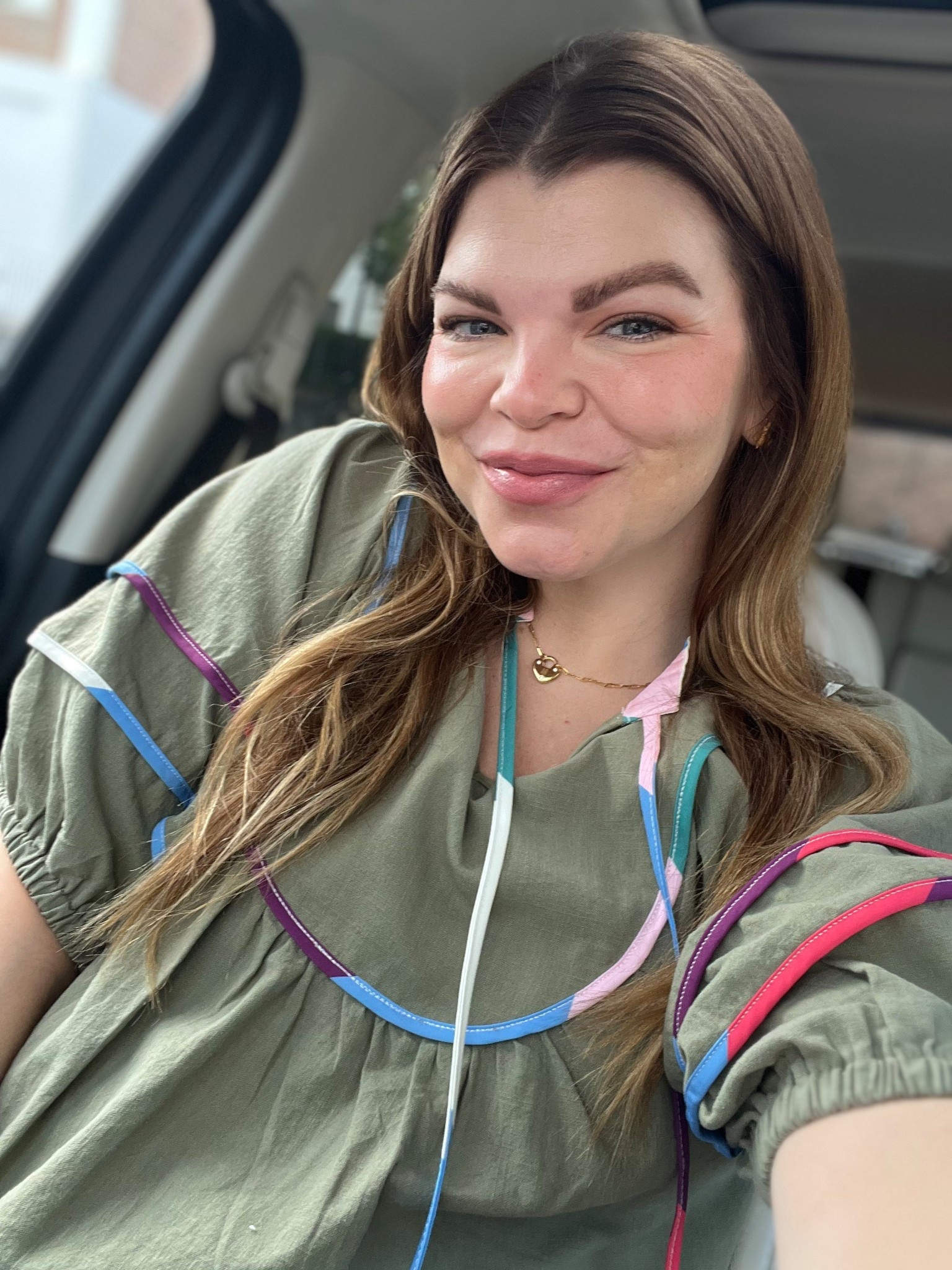 This top is one of my all time favorite Amazon finds. Under $20 and is such high quality + works for all seasons! I’m in a medium and it’s TTS. 



#LTKStyleTip #LTKFindsUnder50 #LTKBump