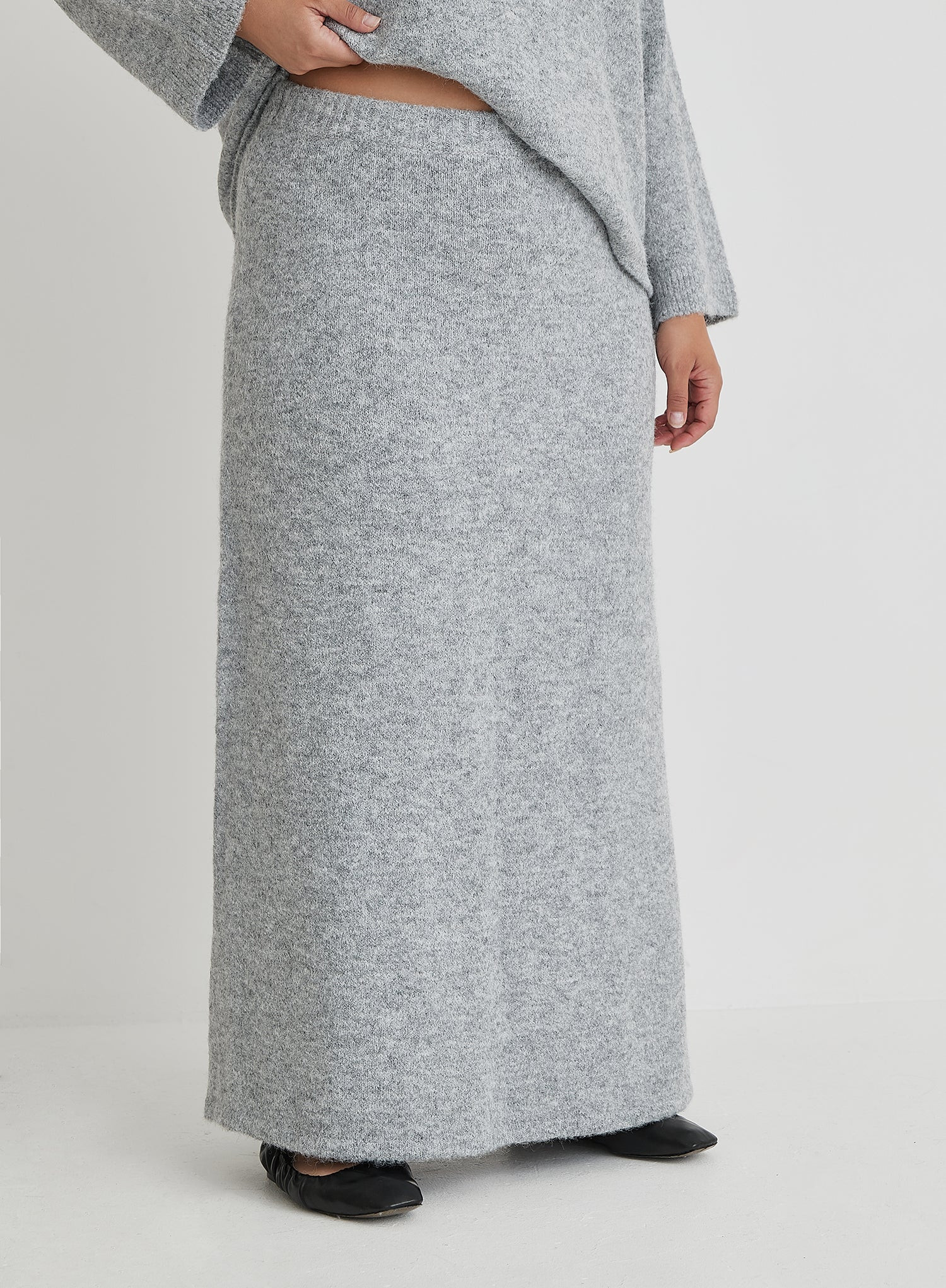 Grey Plus Size Knitted Maxi Skirt- Cadence | 4th & Reckless