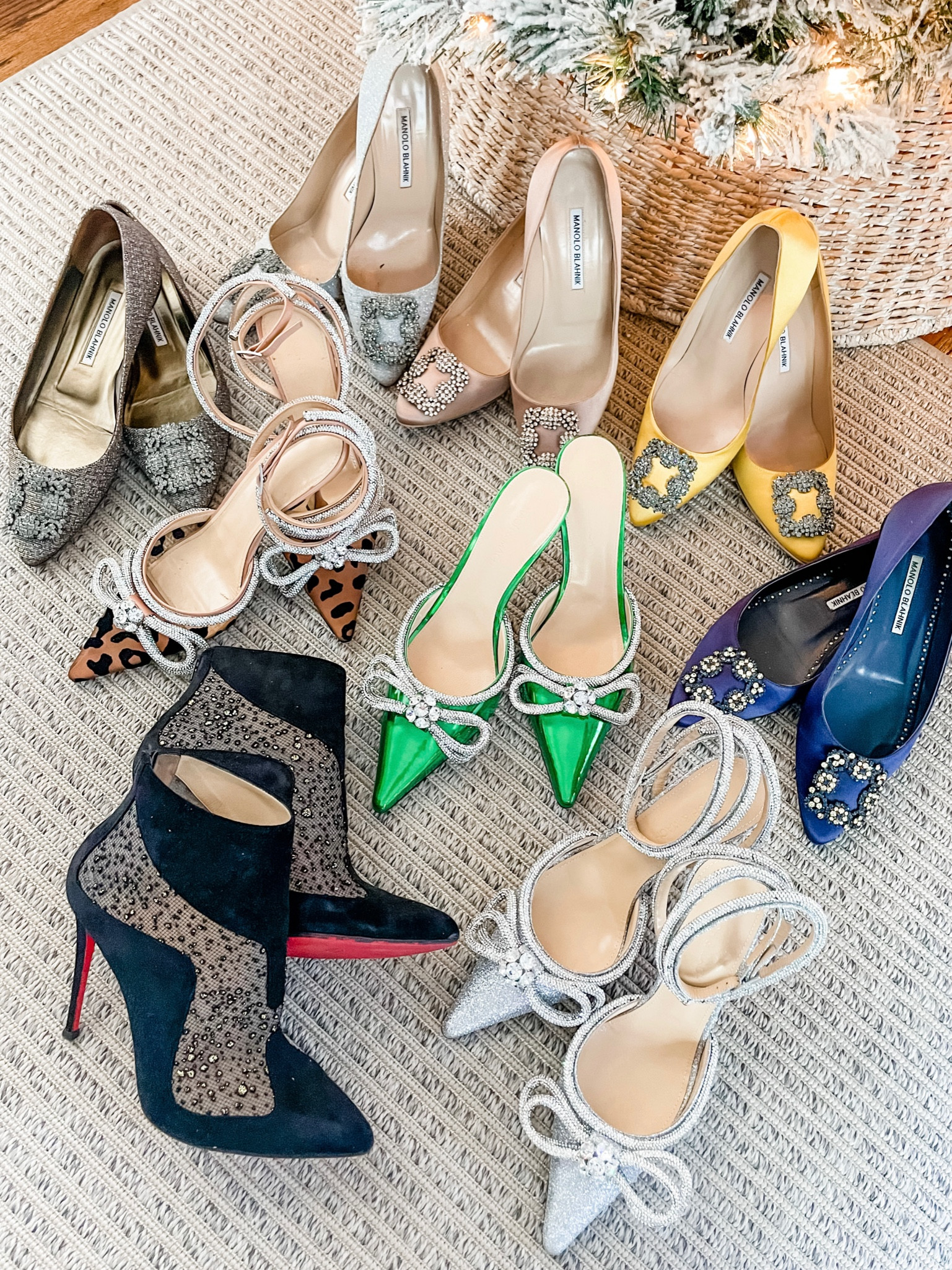 All that glitters is…

Bronze, Silver, Blush, Yellow, Leopard, Green, Navy & Black.

I SHOES to be happy🤩👠🥿✨

Sizing Tips:
🌟Manolo Blahnik Hangisi flats - size up 1/2 size 
🌟Manolo Blahnik Hangisi pumps - size up one full size 
🌟Mach & Mach Heels - size up 1/2 size
🌟Mach & Mach Mules - size up 1.5 size
🌟Christian Louboutin heels - for leather, suede & fabric styles size up one size. For patent leather styles size up 1.5 size

#LTKshoecrush #LTKHoliday #LTKstyletip