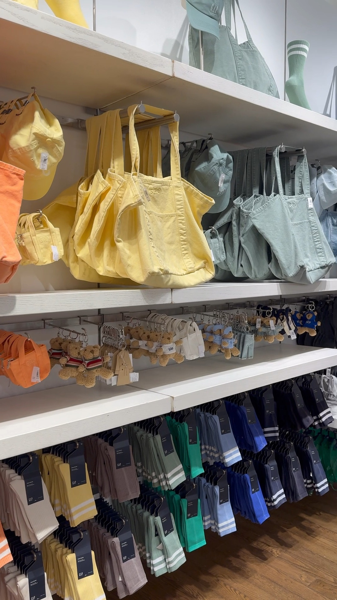 GAP logo totes are back! So many colors.
Gap style


#LTKSaleAlert #LTKgrwm #LTKSeasonal