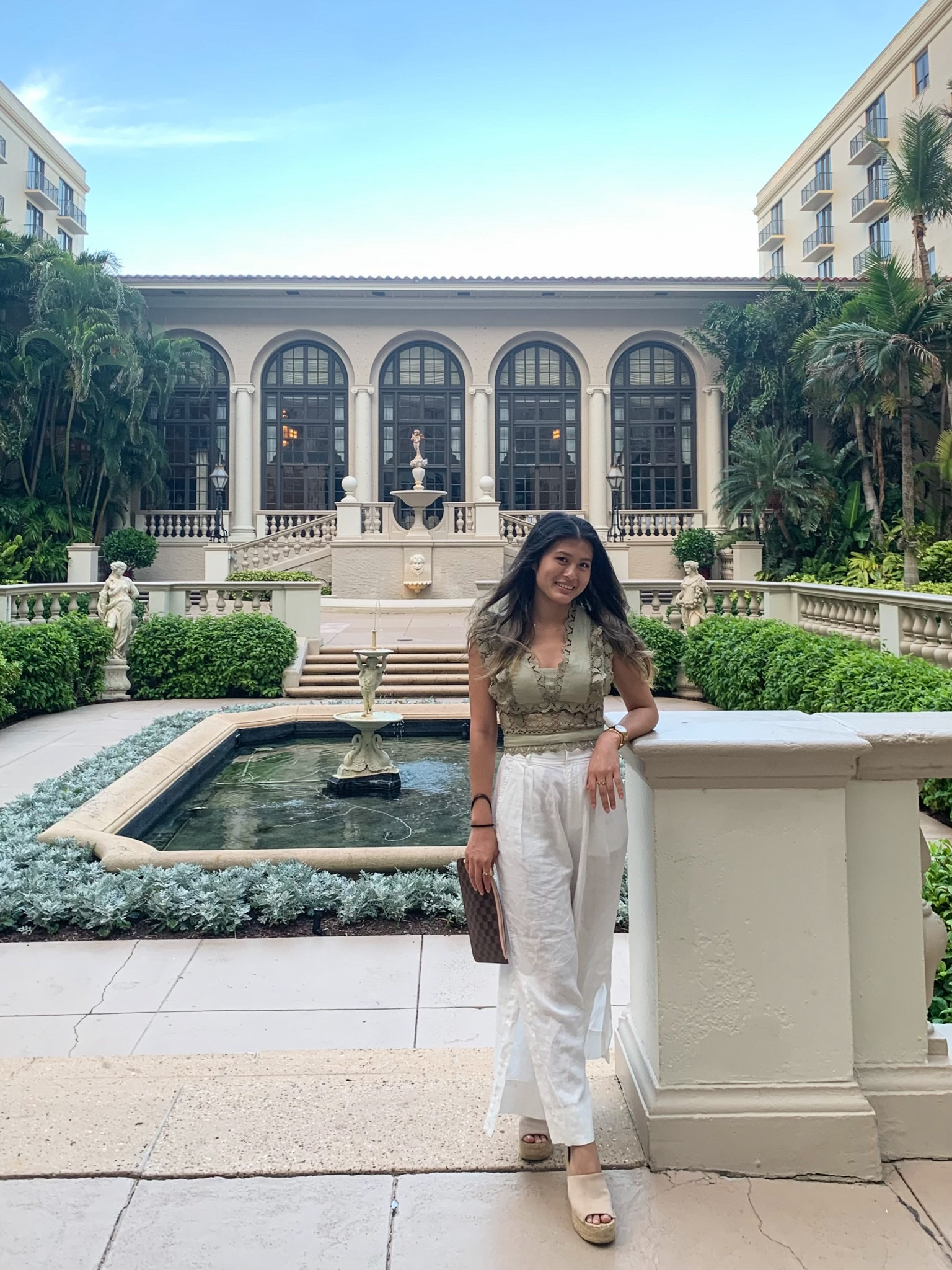 The cutest summer to fall transition top 🏝️➡️🍃 

#LTKSeasonal #LTKFindsUnder100 #LTKStyleTip