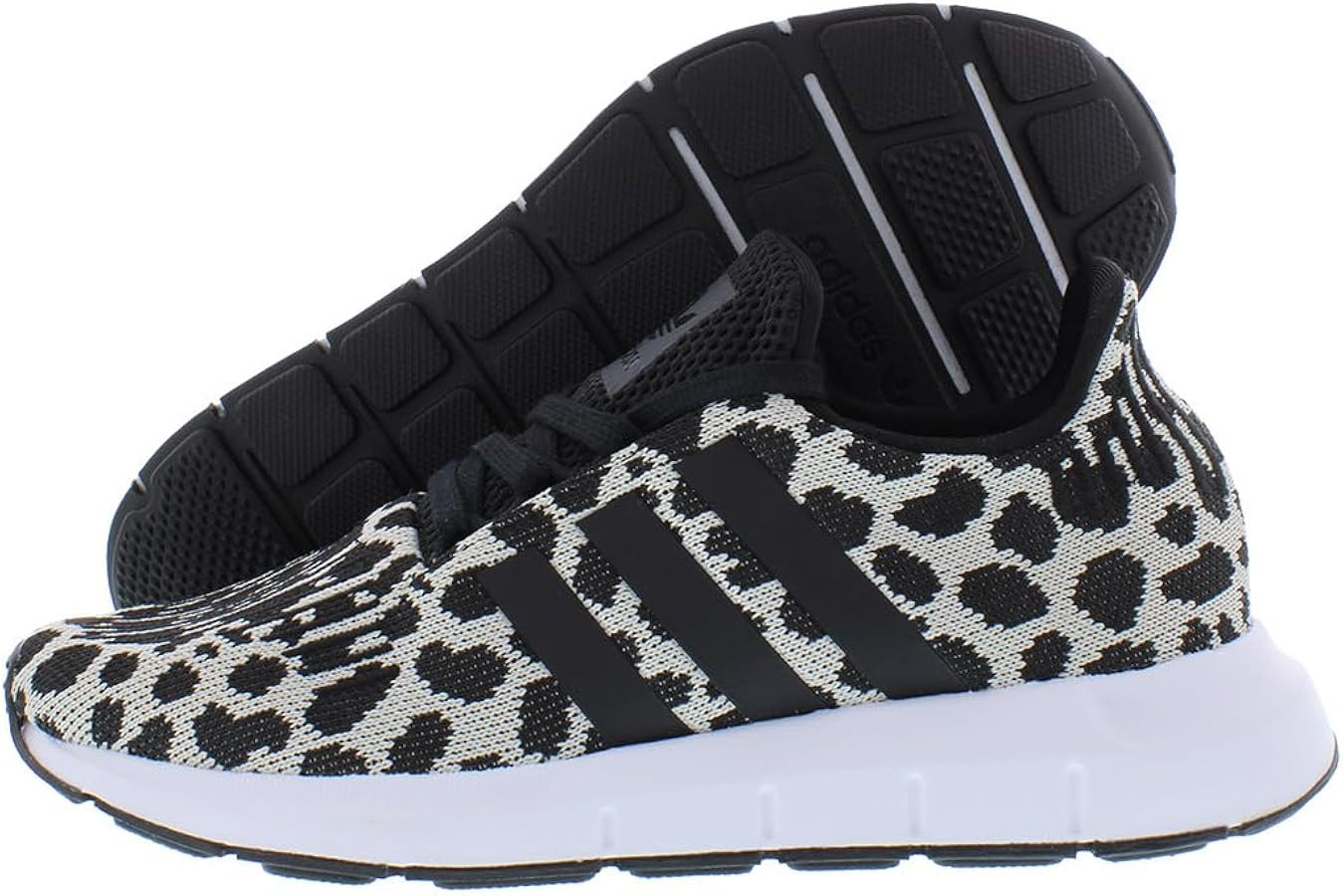 adidas Women's Swift Run Shoes | Amazon (US)