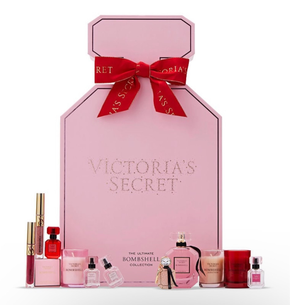Victoria's Secret on X: It's no Christmas miracle—the Bombshell ALWAYS  adds 2 cups. #TisTheSecret    / X