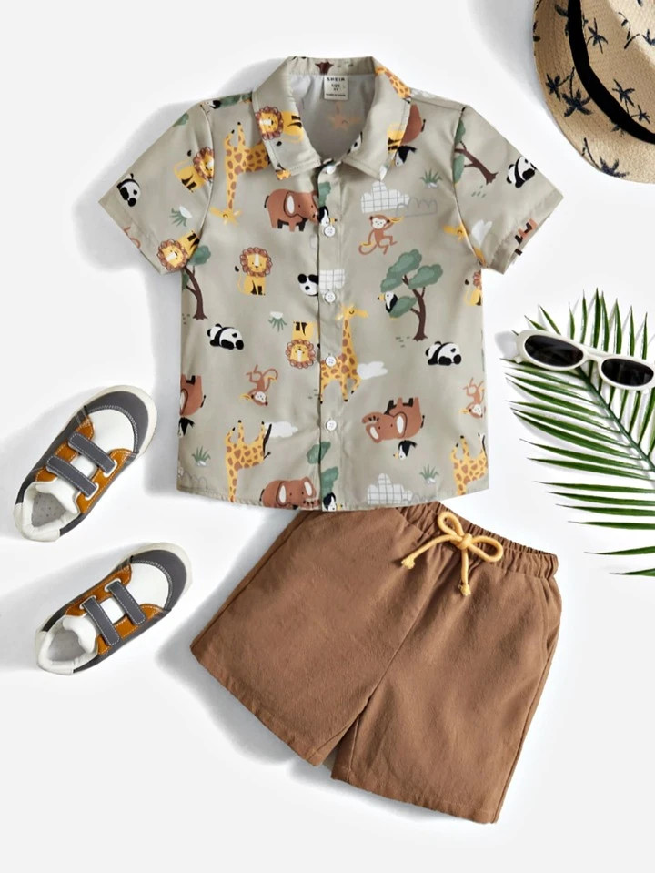 SHEIN Kids QTFun Toddler Boys Cartoon Graphic Shirt & Drawstring Waist Shorts | SHEIN