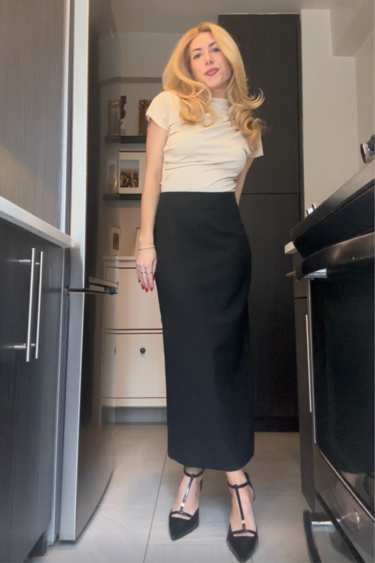 Obsesssssed with this pencil skirt 

#LTKWorkwear #LTKStyleTip #LTKFindsUnder100