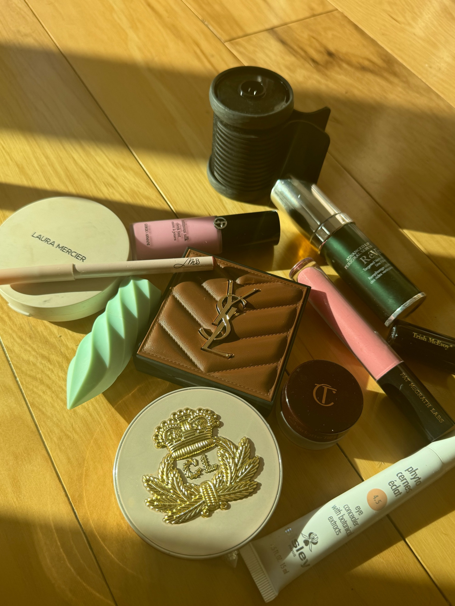 Easy summer makeup favorites 🌞🤍

#LTKBeauty #LTKSummerSales #LTKFindsUnder50