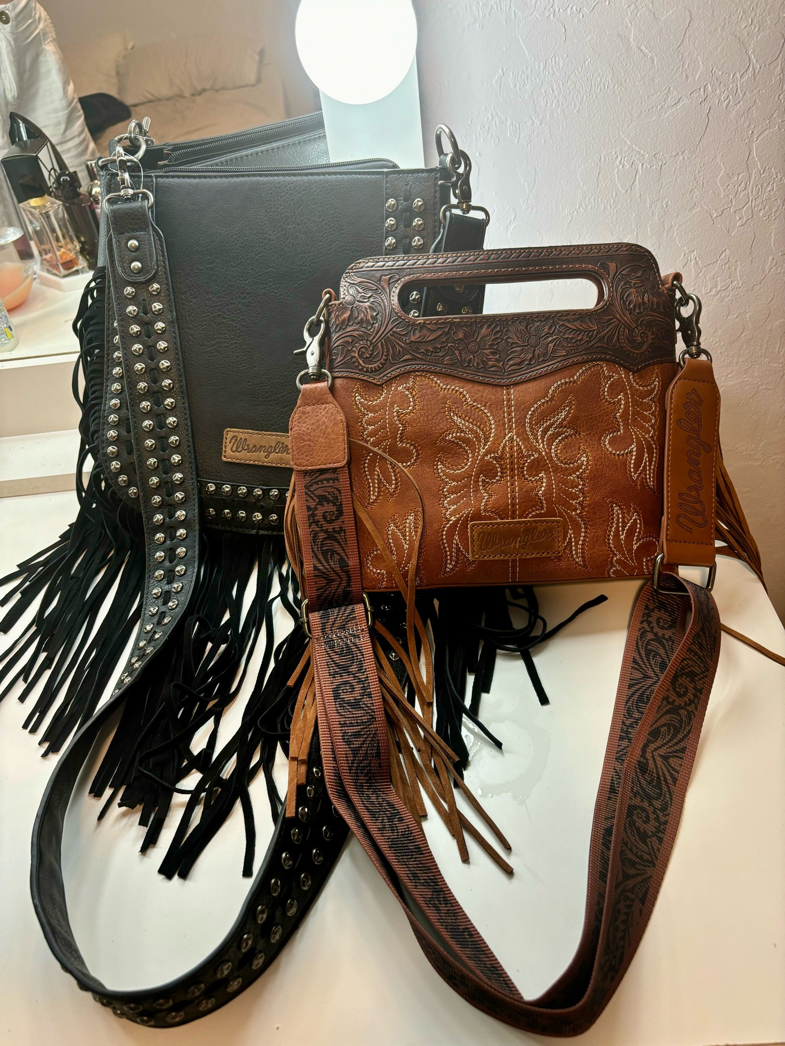 Western purses 🌾🪶