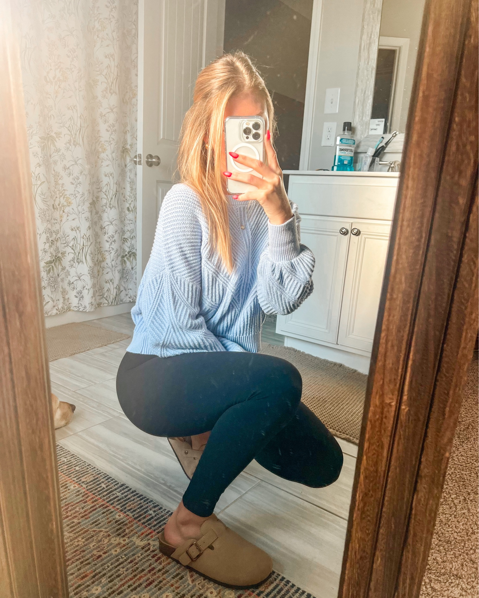 When your mirror is dirty but the lighting is good 🙌🏼

#LTKStyleTip #LTKFindsUnder50 #LTKU