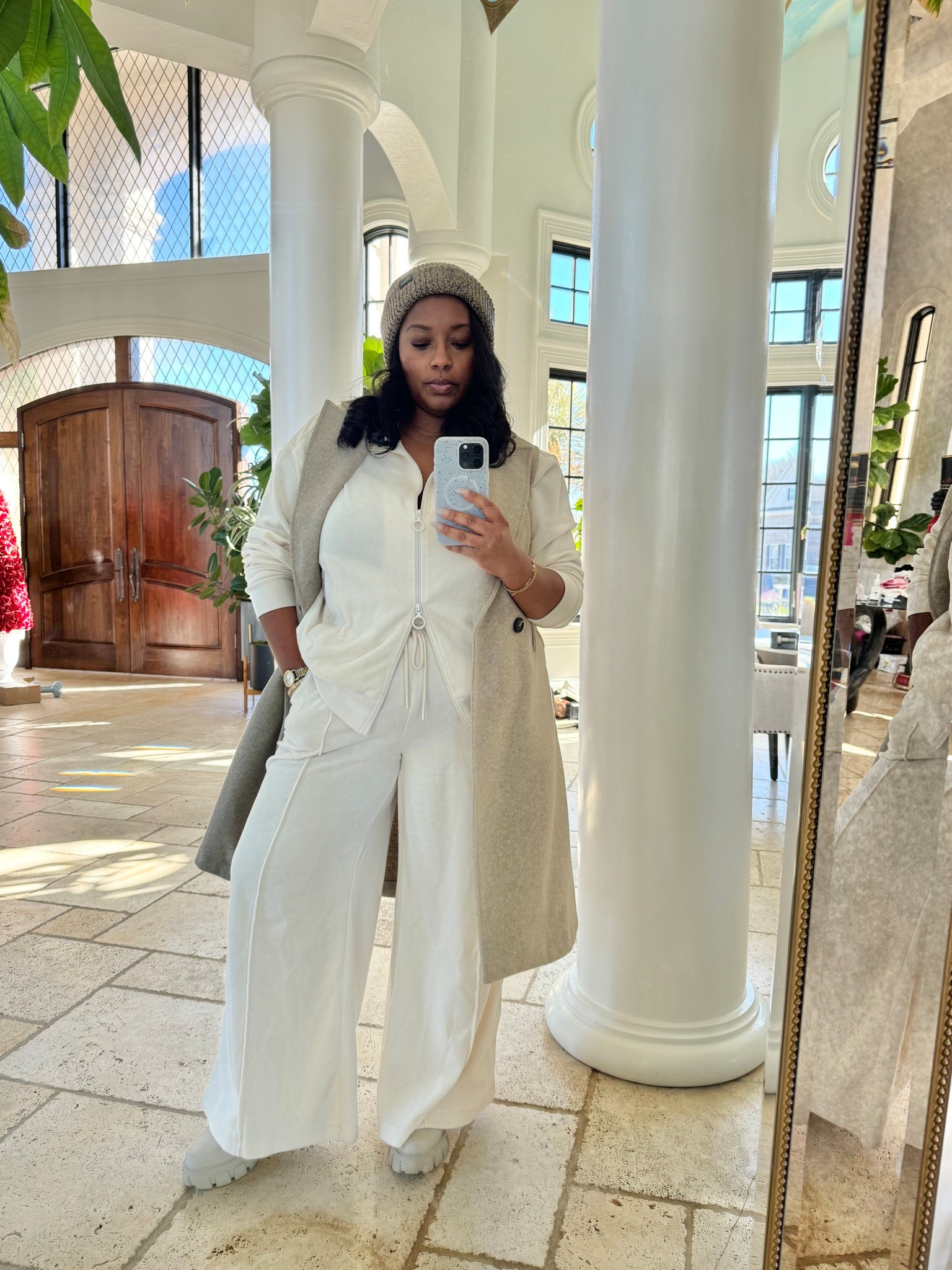 Running errands but look put together . This vest coat makes everything look chic! 