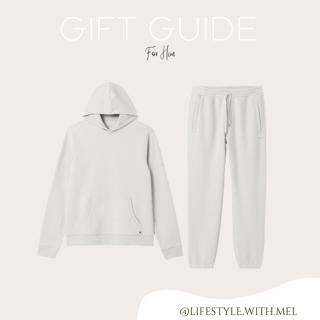 Gift guide for him. This set is from Vuori and comes in so many colors! 

Cyber Monday, must haves for him, Black Friday #LTKCyberWeek

#LTKHoliday #LTKGiftGuide