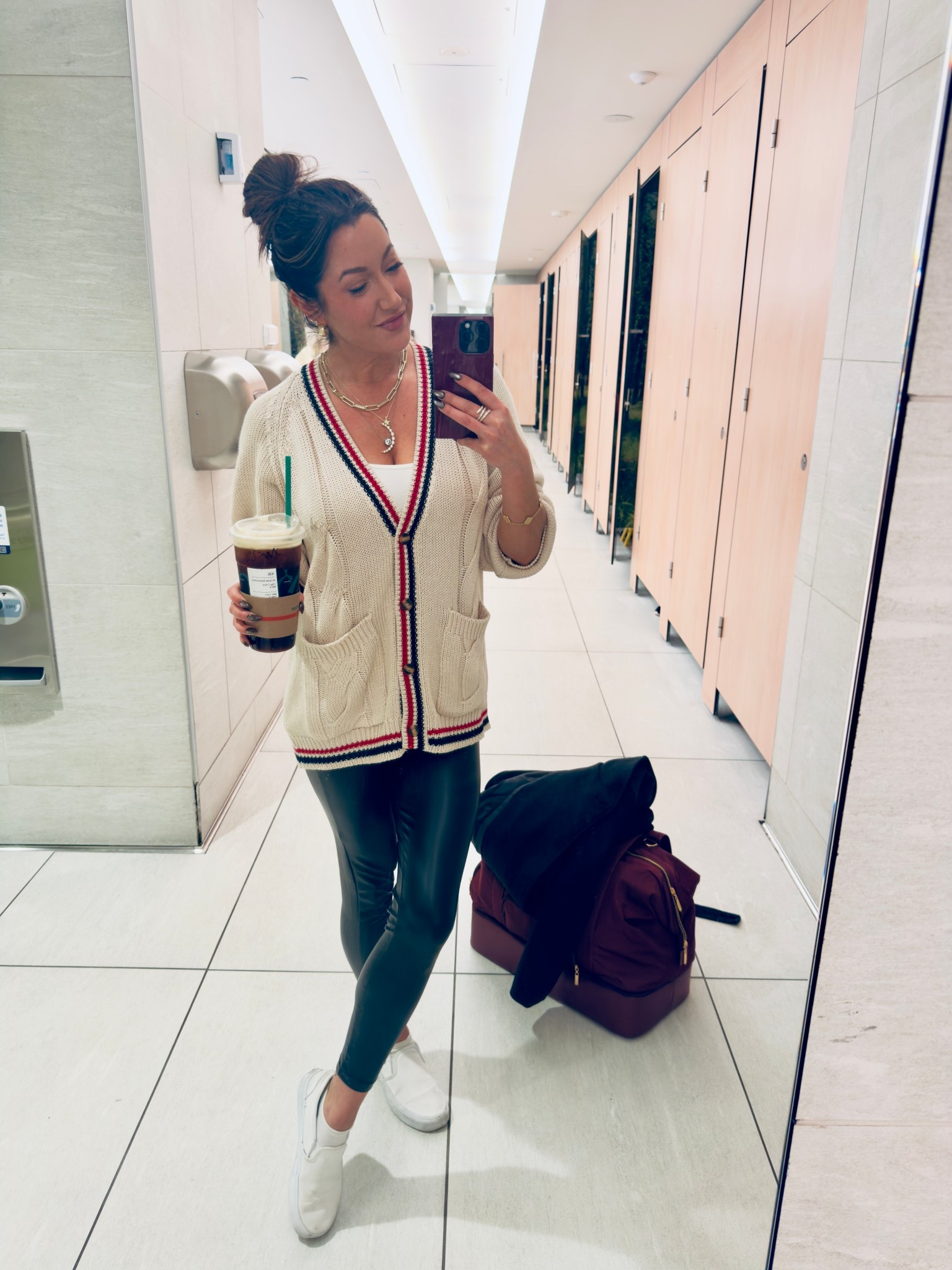 I’m wearing a size SM in the cardi and a M in the leggings loves! 

#LTKSeasonal #LTKgrwm #LTKootd