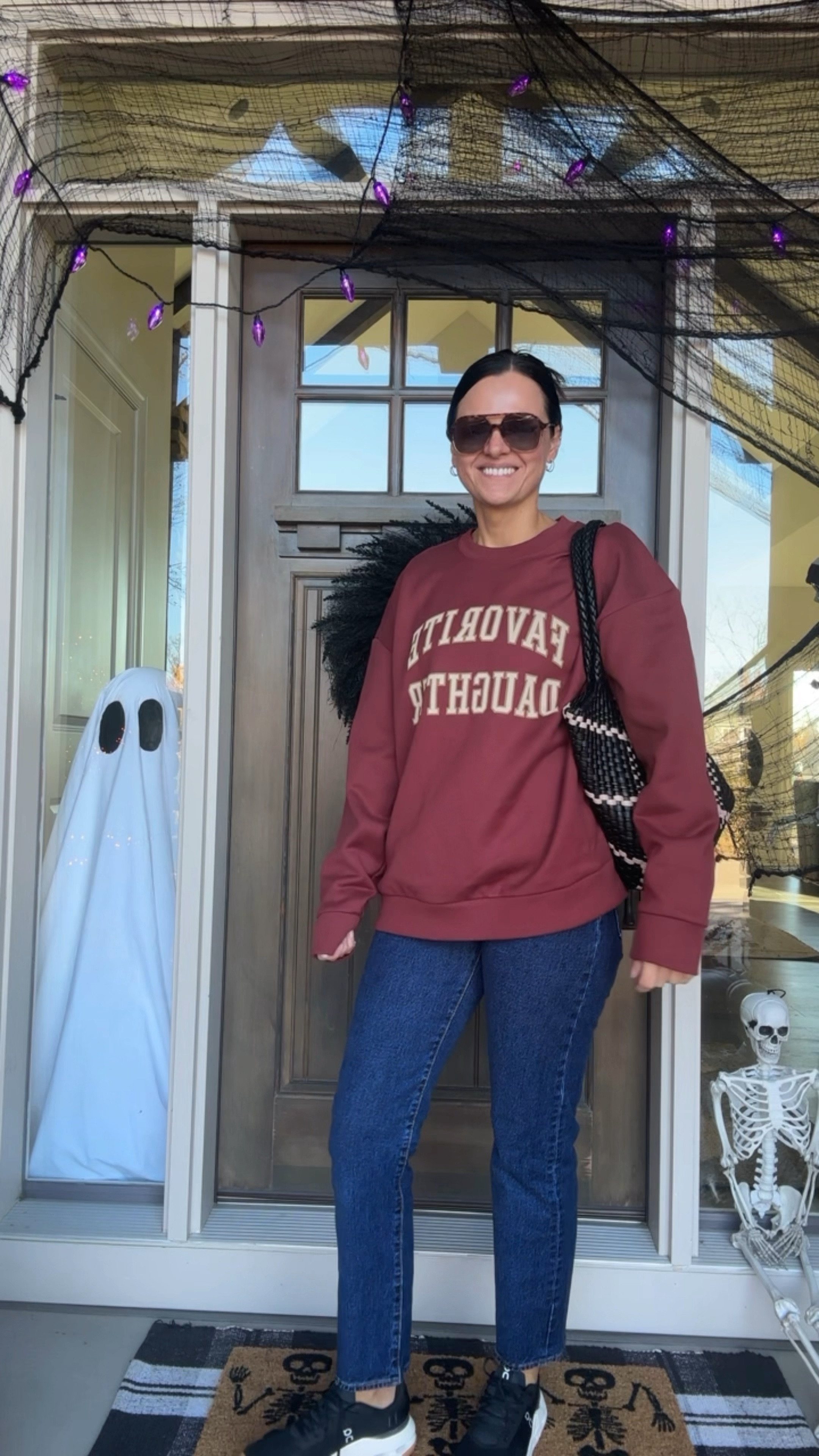 Comfy oversized sweatshirts, classic denim, comfy sneakers and some Amazon accessories! 👏👏 
Size medium in sweatshirt 

#favoritedaughter #levis #oncloud #amazonbag #comfyoutfit #classicdenim #graphicsweatshirt #designerdupebag #momoutfit 

#LTKOver40 #LTKFindsUnder100 #LTKStyleTip