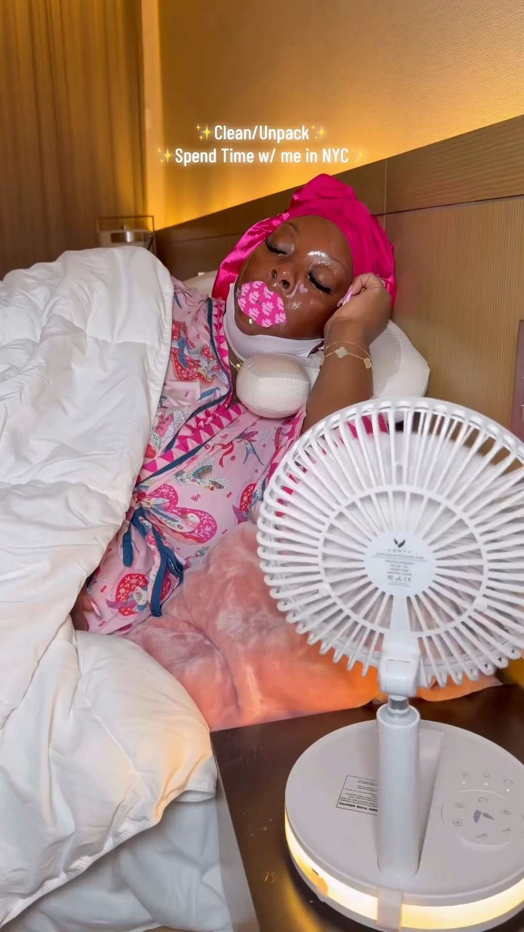 You won’t catch me washing my undies in the hotel Keurig!🤢🧽🫧✨ Spend time w/ me New York City!! 🏙️ #asmr #cleanwithme #cleaningmotivation #CleanTok #hotelclean 

 

#LTKmorningroutine #LTKBeauty #LTKTravel