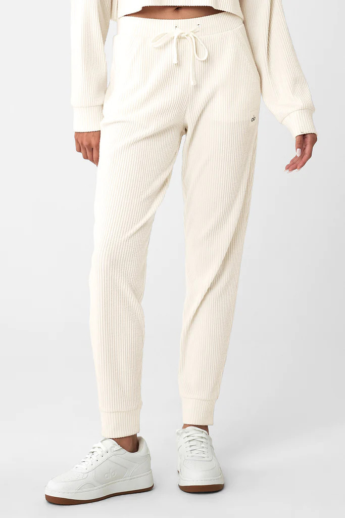 Muse Sweatpant - Ivory | Alo Yoga