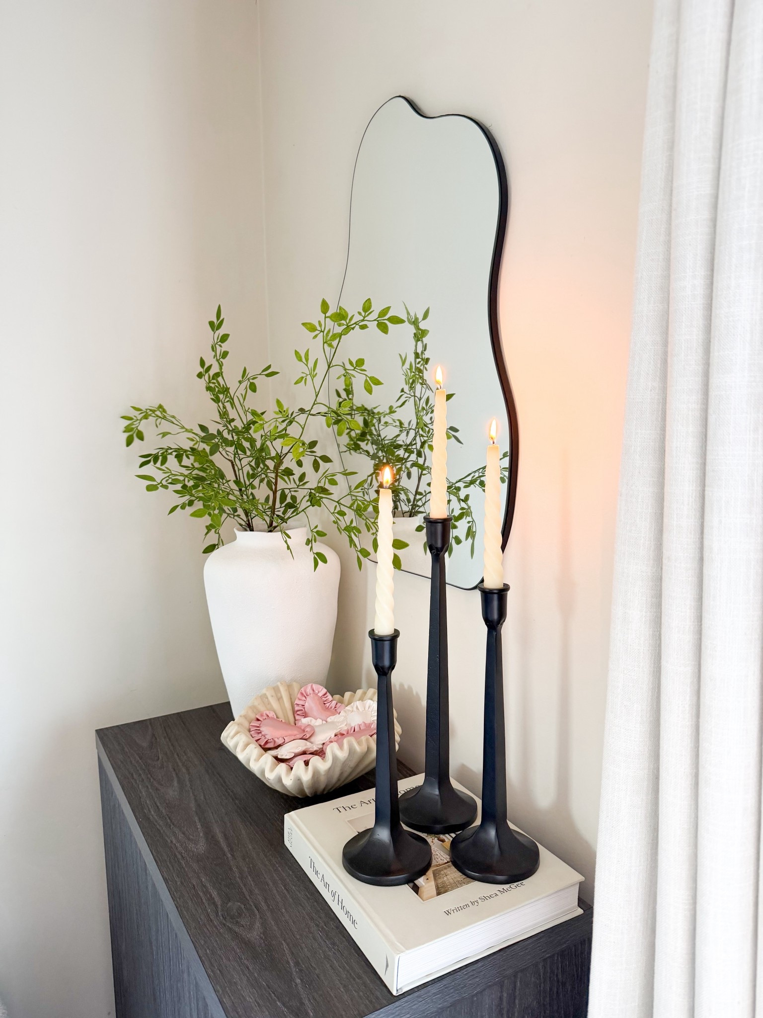 Valentine’s touches on the sideboard 🤍💗✨