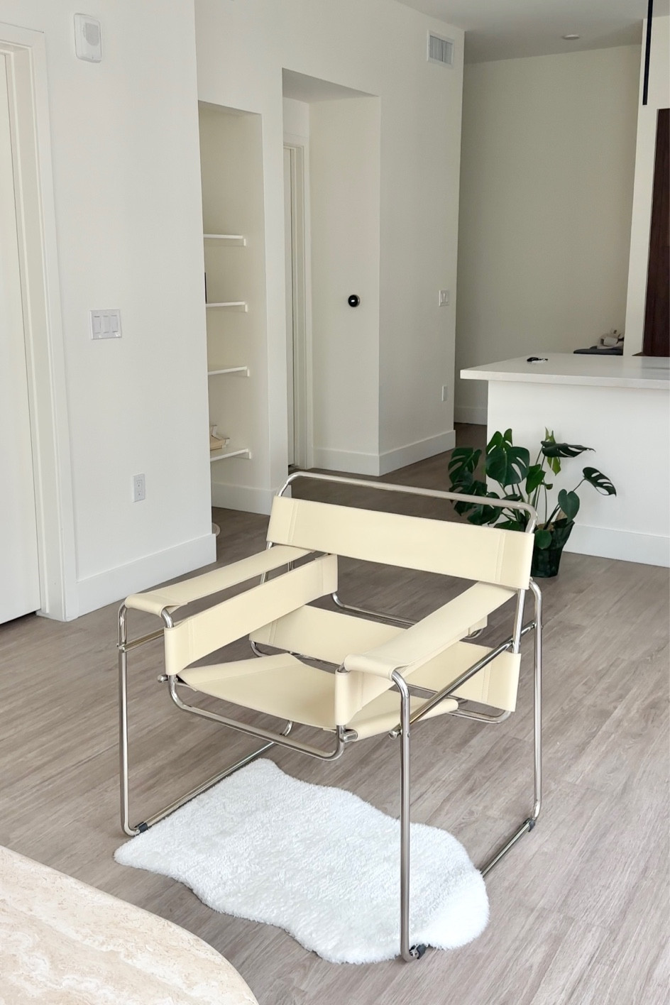 cream midcentury modern chair


#LTKbump #LTKhome