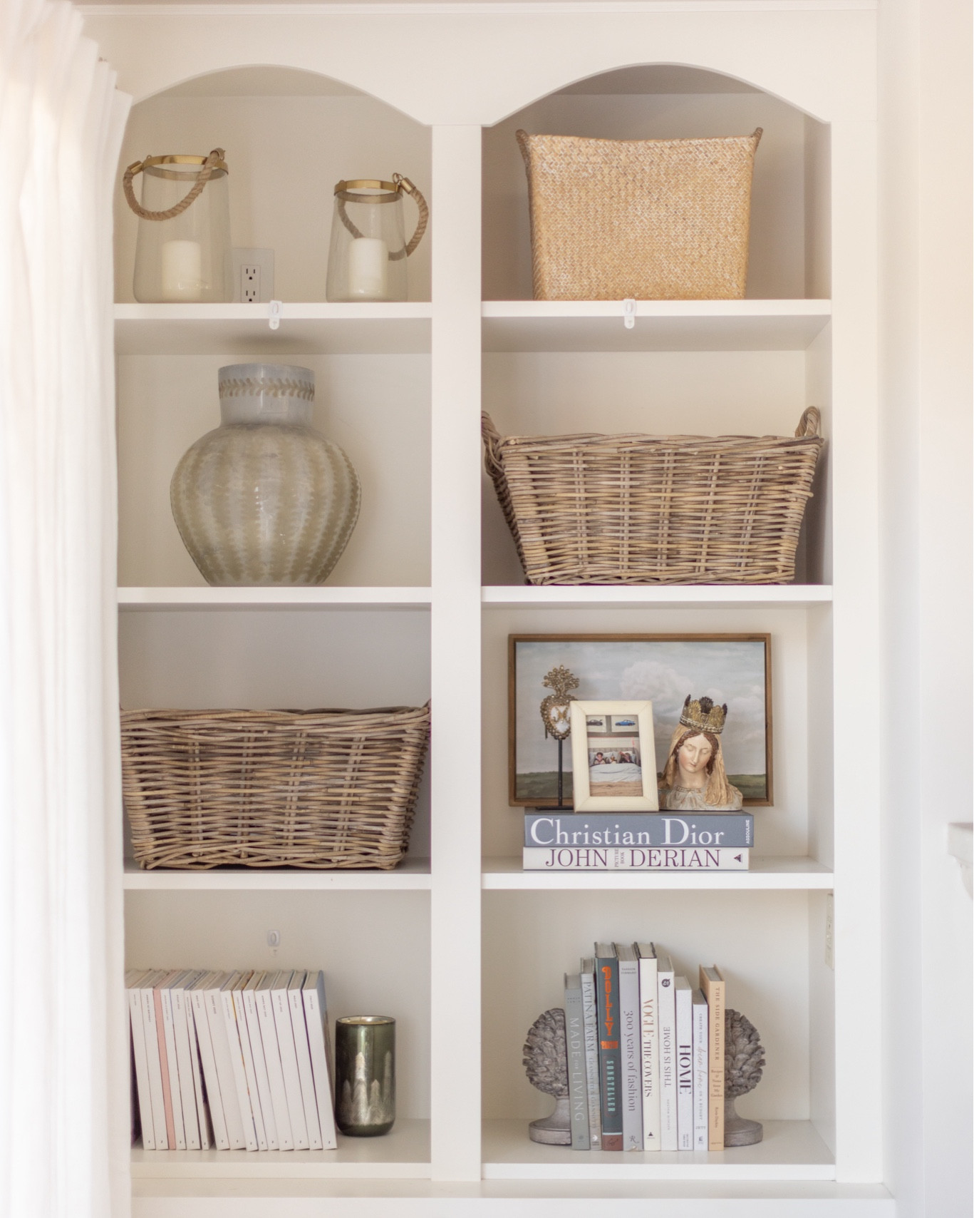 I love how fall can feel like a fresh new start, and what better way to welcome the new season than with some new fall decor pieces! We gave our living room a little refresh using these beautiful products from @birchlane! I couldn’t be happier with how it turned out. #BirchLanePartner #MyBirchLane