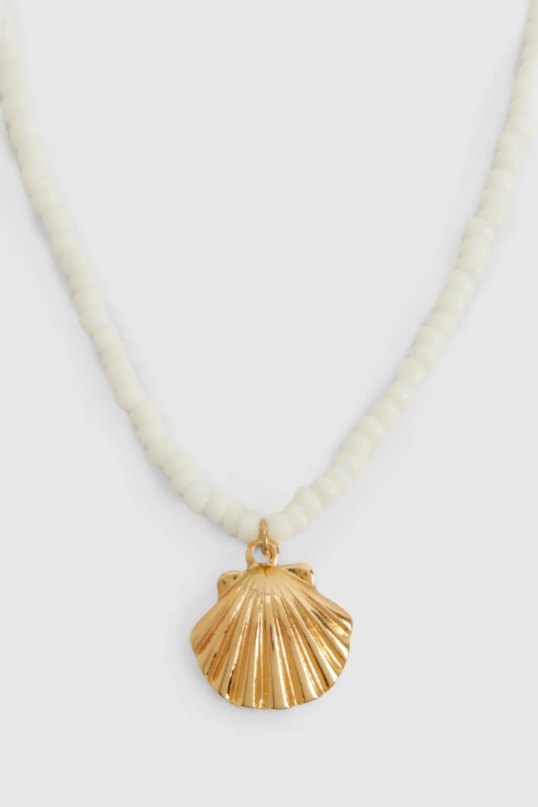 boohoo Beaded Seashell Choker | PrettyLittleThing US