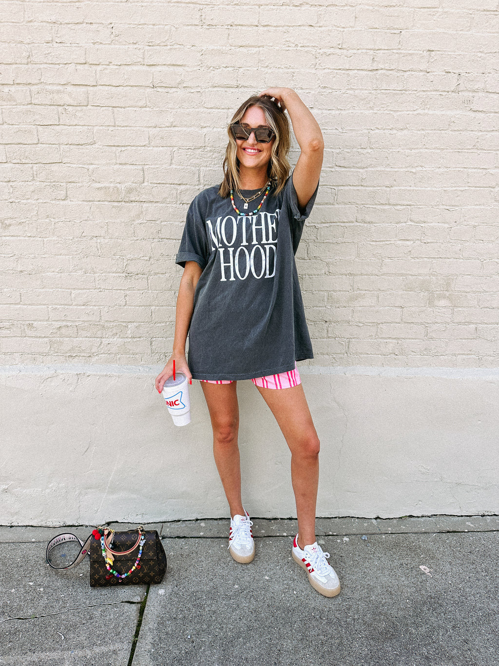 motherhood graphic tee - charcoal | Etta & East