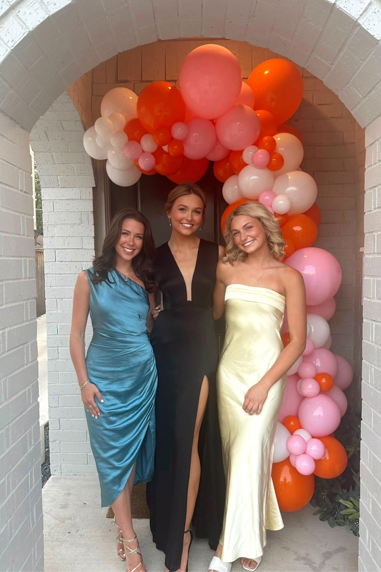 Sorority formal dresses! Or really any formal event! 🎉🎉


#LTKStyleTip #LTKWedding #LTKBacktoSchool