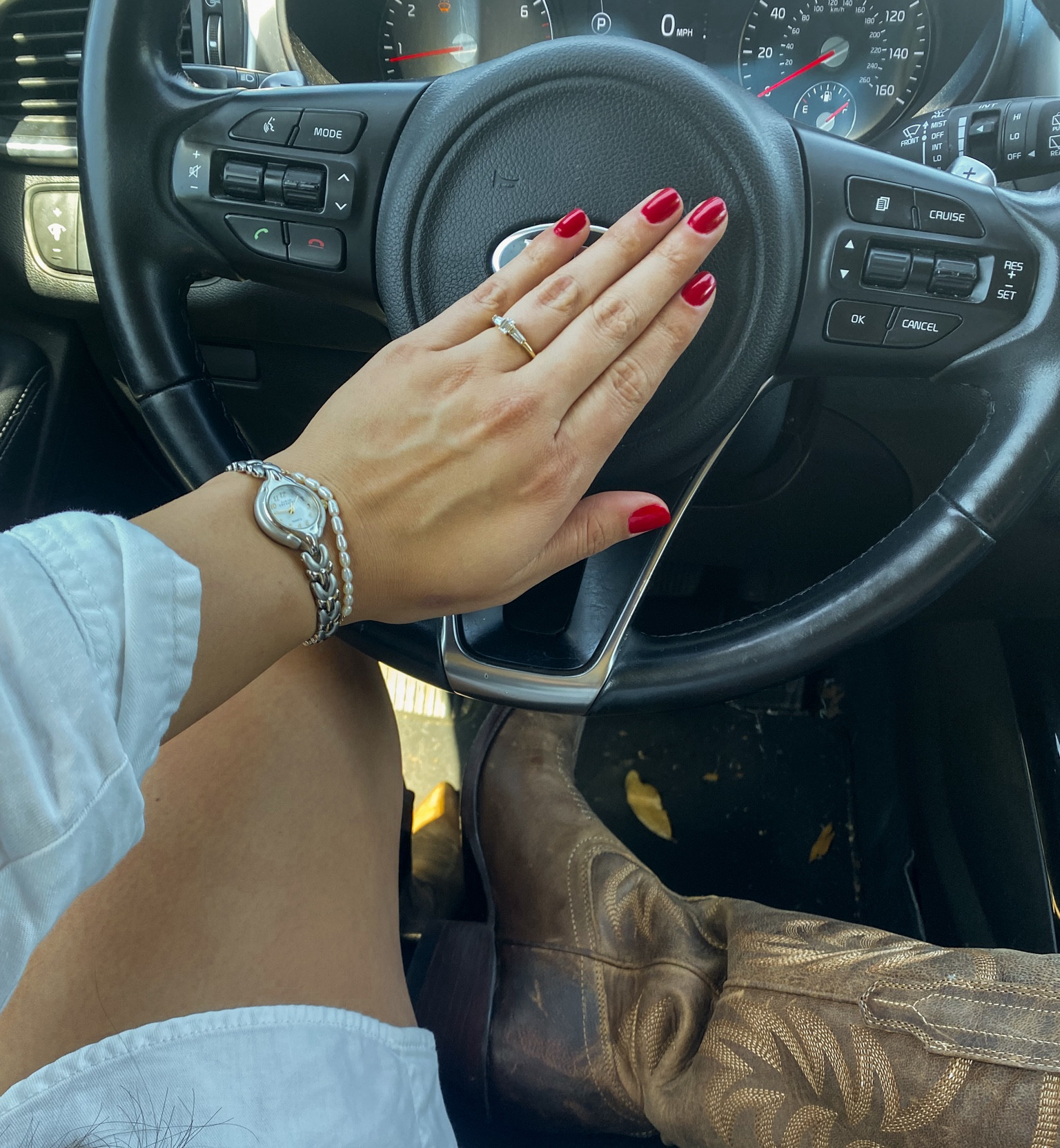 The BEST nail polish if you hate sitting at the nail salon. Lasts up to 2 weeks and is easy to apply/remove 🍒

#LTKsalealert #LTKbeauty #LTKxTarget