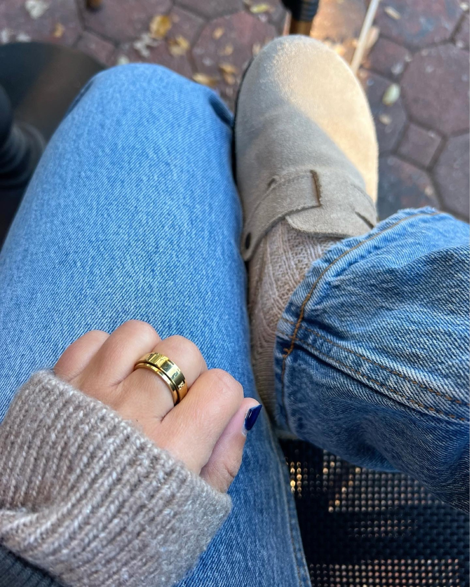 Abbott Lyon Black Friday sale going on now! 40% off with code: black40 or 2 for 1 with code: 2for1

holiday gifts, jewelry, Black Friday sale 

#LTKCyberWeek #LTKfindsunder100 #LTKGiftGuide