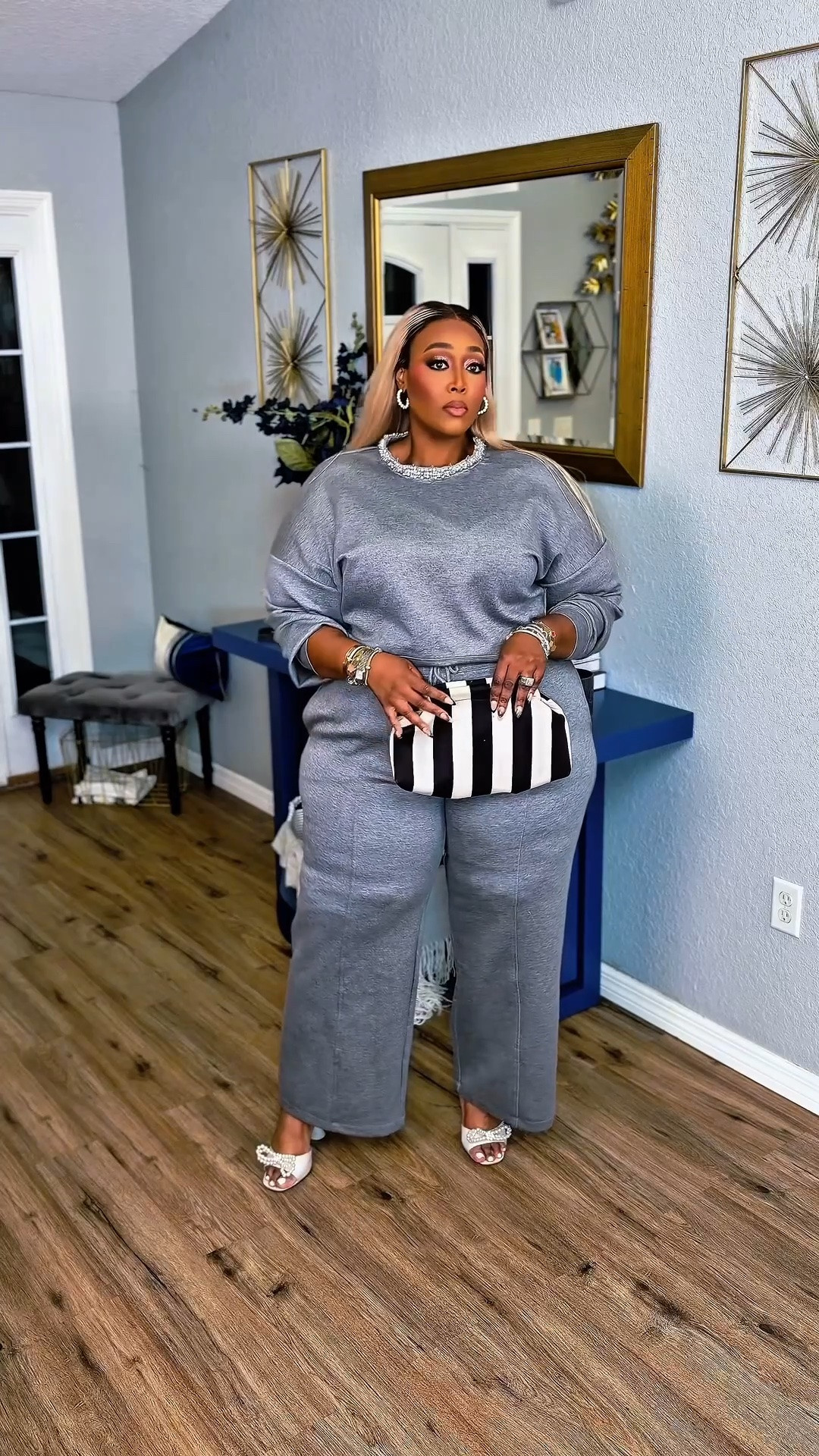 Nothing like a quick put-together look elevated with style and confidence. A little effort and a lot of confidence —- that's the whole formula.

For reference:
Pants: XXL (20)
Tops: XXL (20)