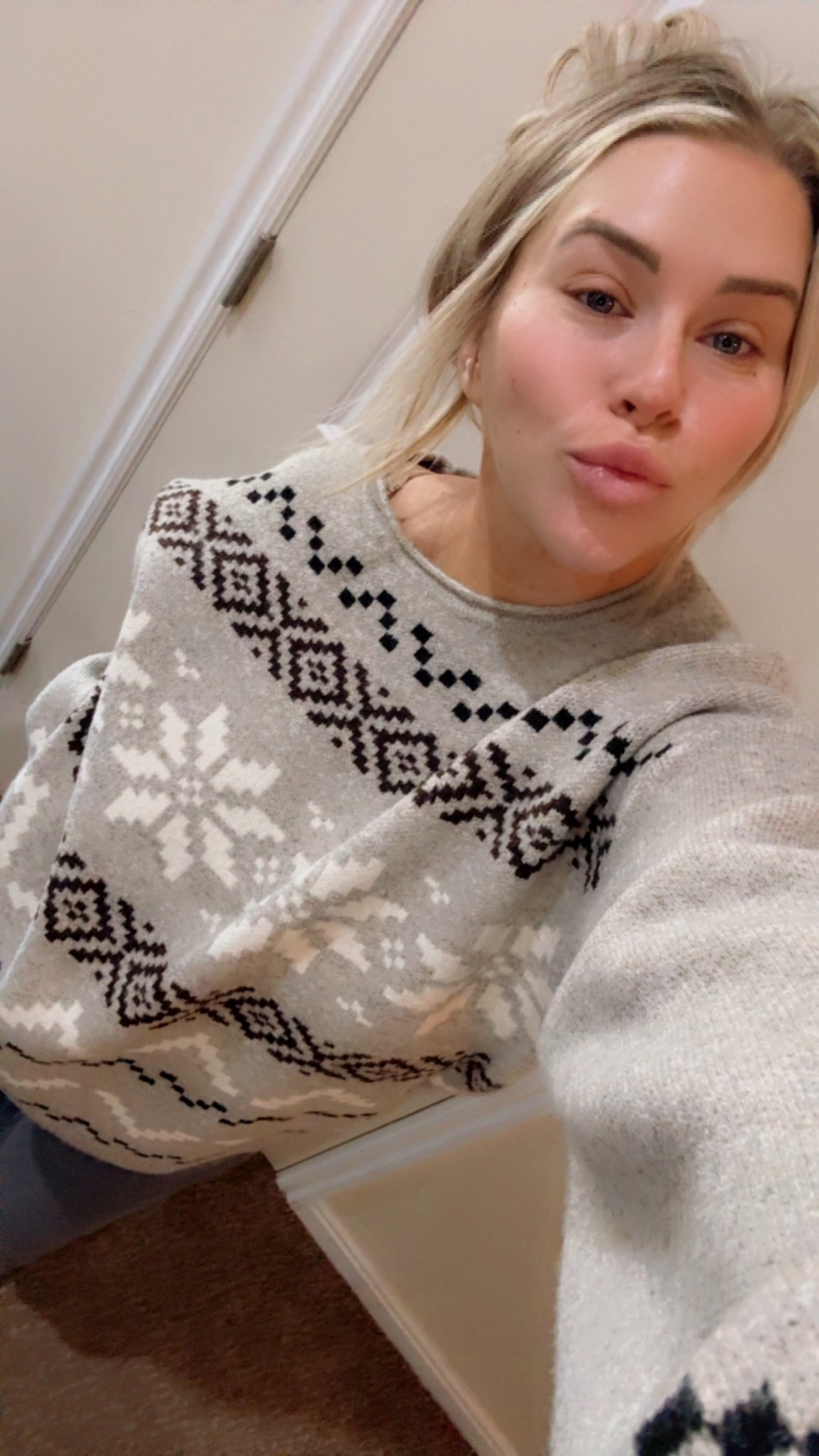Shop my fit #kyygirl #christmas #sweater 