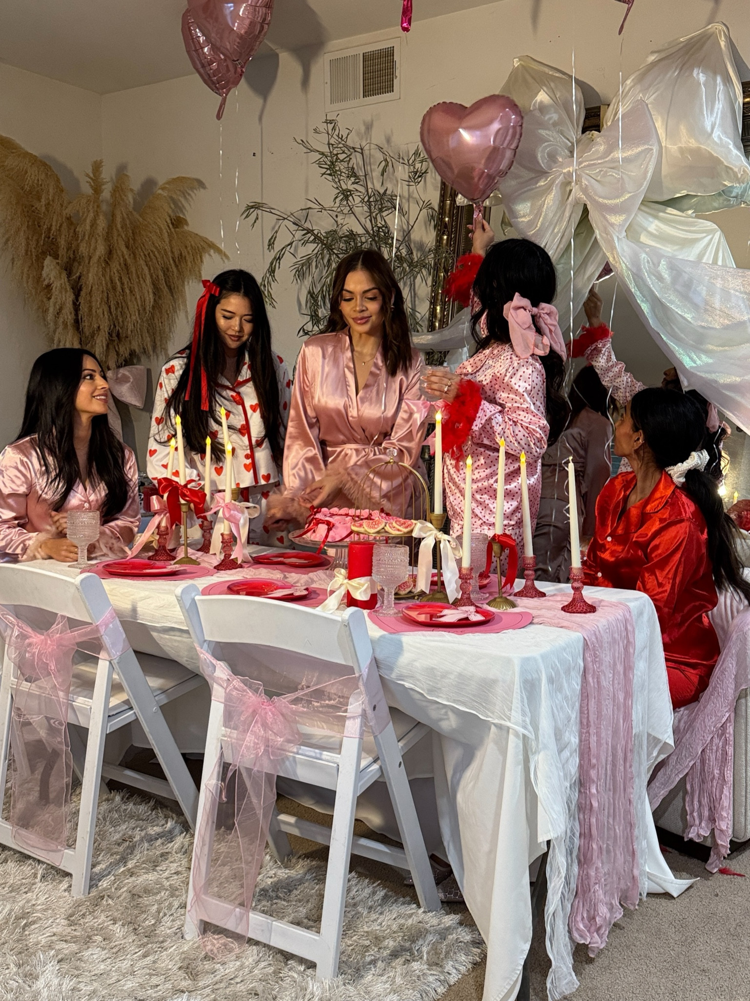 Valentine’s Day satin feather pajamas 

#LTKParties #LTKFindsUnder50 #LTKStyleTip