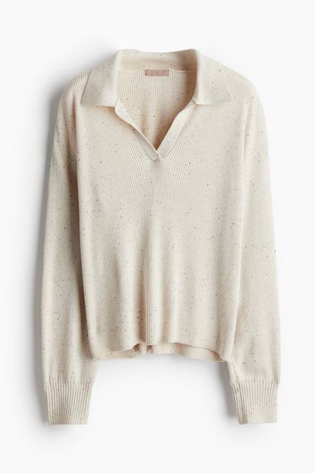 Beige collared sweater 

#LTKfindsunder50 #LTKstyletip #LTKSeasonal
