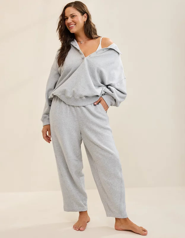 Aerie Oh Snap! Barrel Sweatpant | American Eagle Outfitters (US & CA)