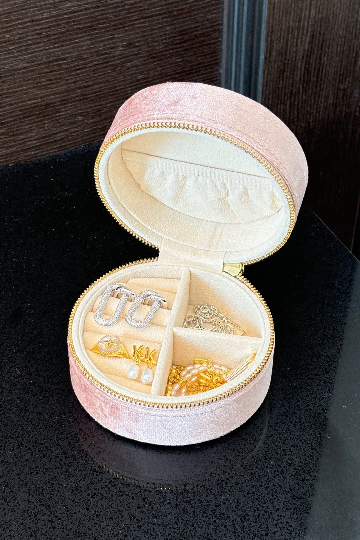 Jewelry goals unlocked with my new Caitlyn Minimalist pieces! ✨ Keeping it classy and chic with these delicate details that are perfect for every occasion. 💖 @caitlynminimalist

#CMpartner #JewelryEssentials #MinimalistStyle #JewelryLover

#LTKStyleTip #LTKFindsUnder100 #LTKGiftGuide