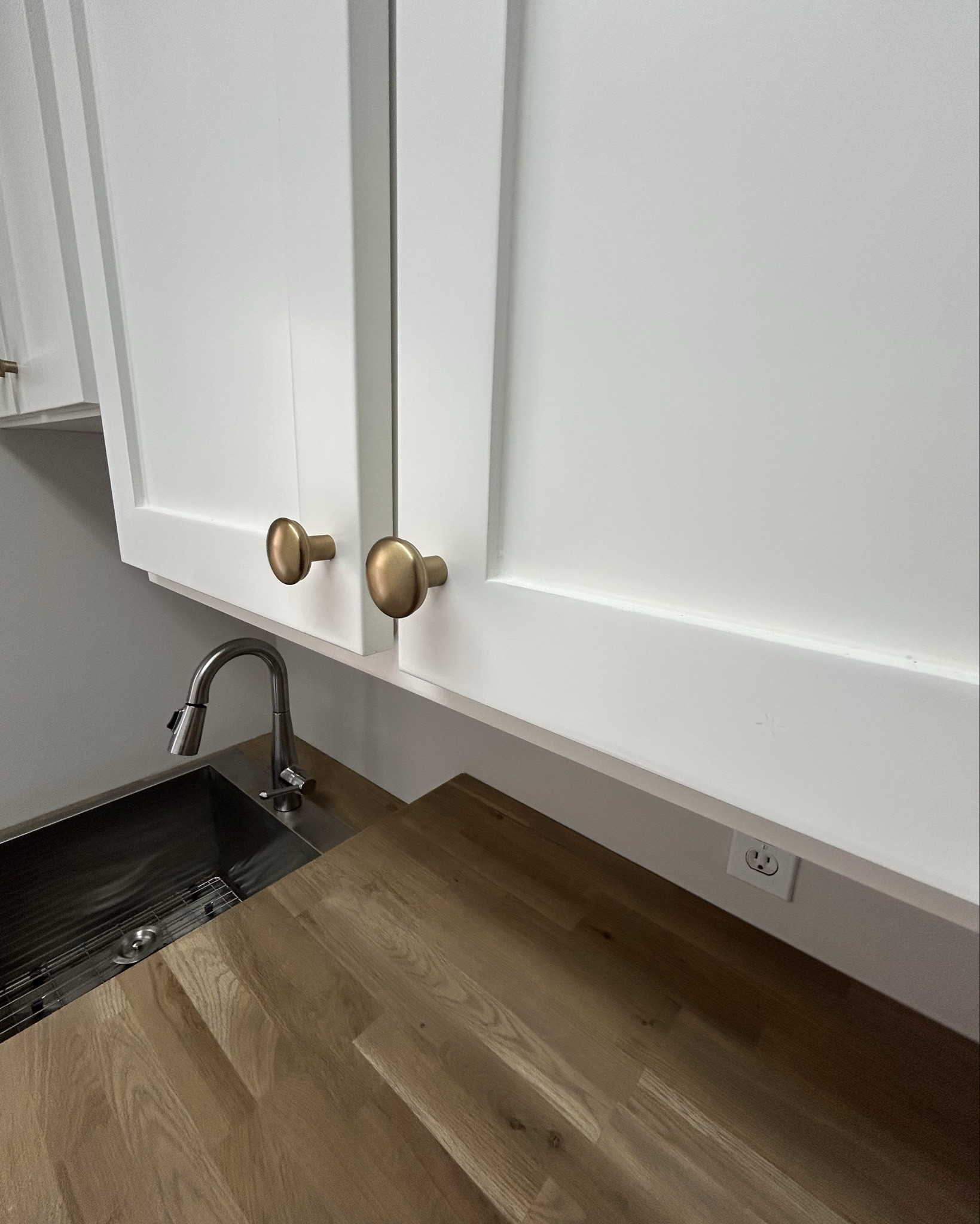 Quality honey bronze knobs! Highly recommend for any sort of cabinets ✨✨ #home 

#LTKHome #LTKStyleTip #LTKFindsUnder100