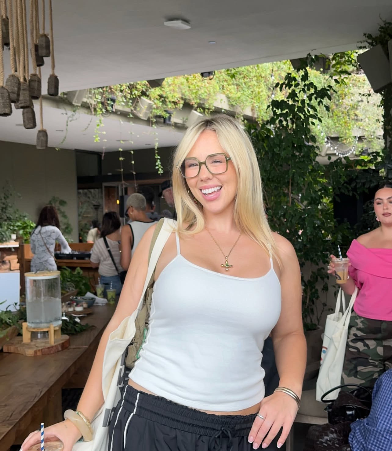 <3

Outfit inspo, fall outfit, streetwear, street style, capri pants, track pants 

#LTKMidsize #LTKStyleTip