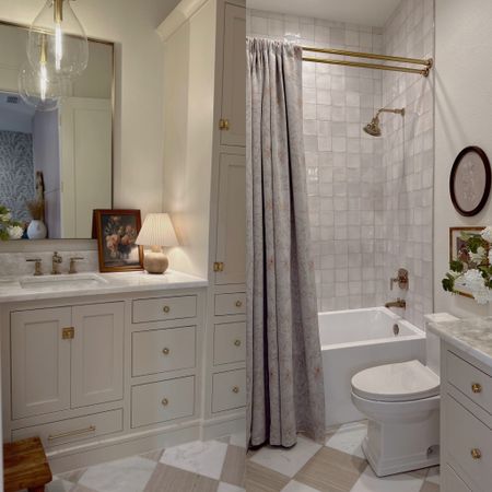 My daughters bathroom🪞


Girl bathroom. Girl bath decor. Gold mirror. Gold cabinet hardware. Rejuvenation. Bath tub. Toilet. Shower sink faucet. Pleated lamp shade. Framed flower art. 

#LTKhome