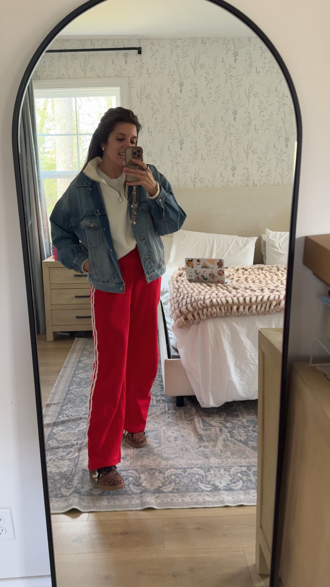 Outfit of the day with my favorite Old Navy sweatpants! They are currently 40% off. I wear an extra small tall. I am 5’7”..

#LTKootd #LTKSaleAlert #LTKOver40