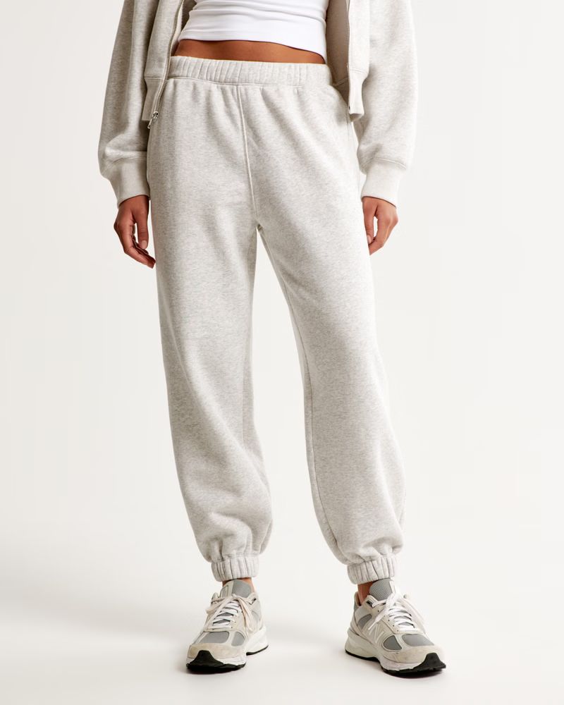 Essential Oversized Sunday Sweatpant | Abercrombie & Fitch (US)