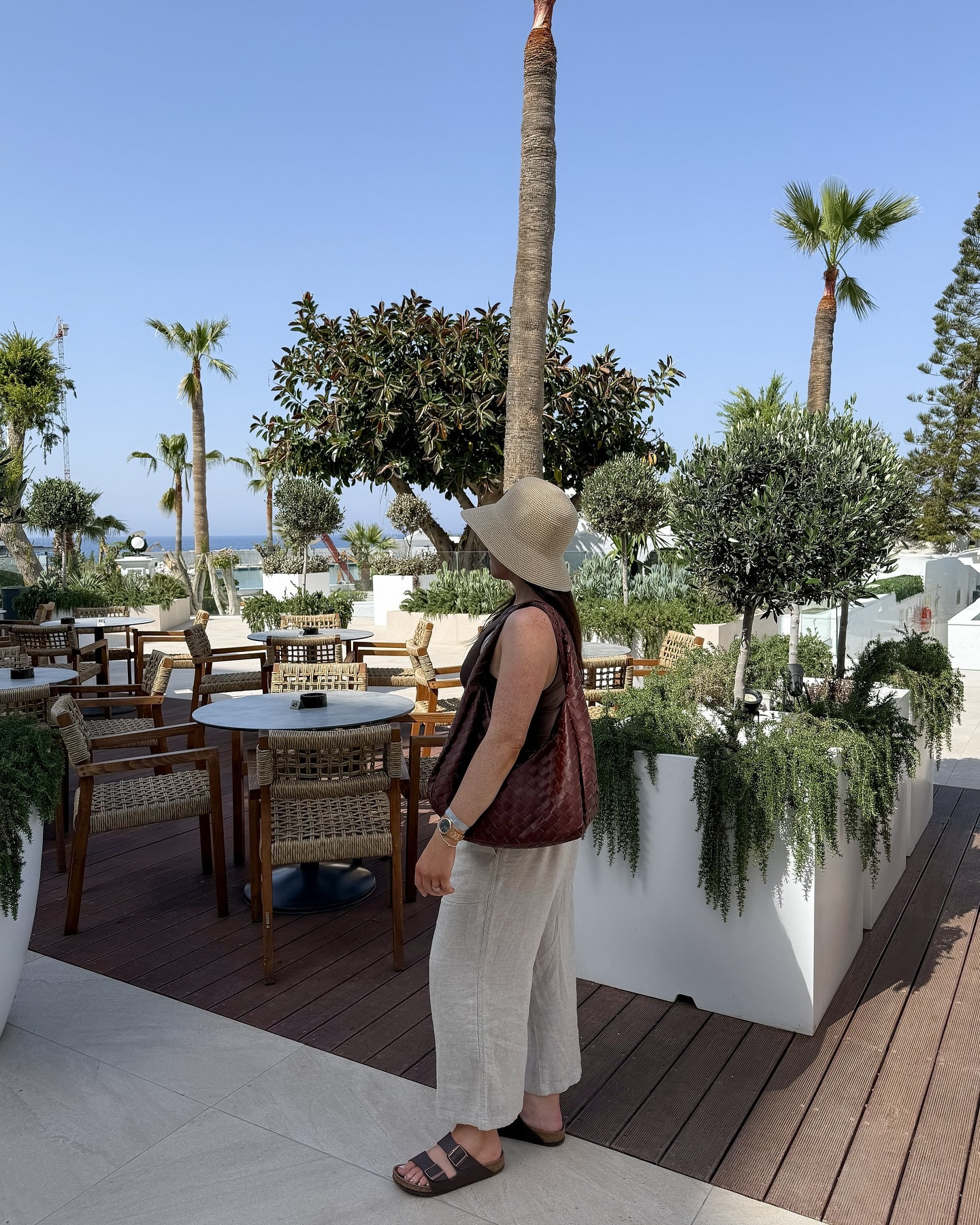 Ready to jet off again tbh ✈️ 💭☀️ 

still got a few more holiday spamming to do, naturally I took wayyy to many pics. Also easily my new fav bucket hat from @newlook was perfect for vacation! 

•
•
•
#vacationoutfit #holidayoutfit #summerstyles #summerstyling #ootd #linen #linenclothing #beigeoutfit #beigepalette #dailystyle #styleinspo #ad #thatnewlookfeeling