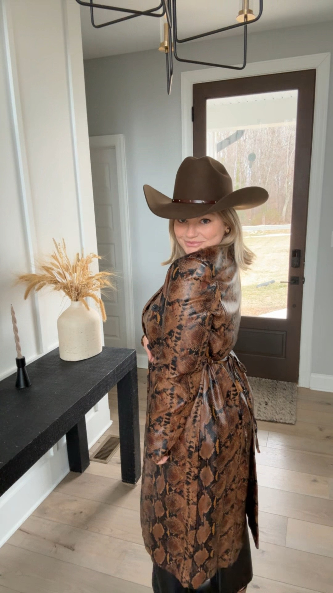 Staples in my closet! #ltkwestern #outfitinspo #fashiontiktok 

#LTKgrwm #LTKPetite #LTKootd