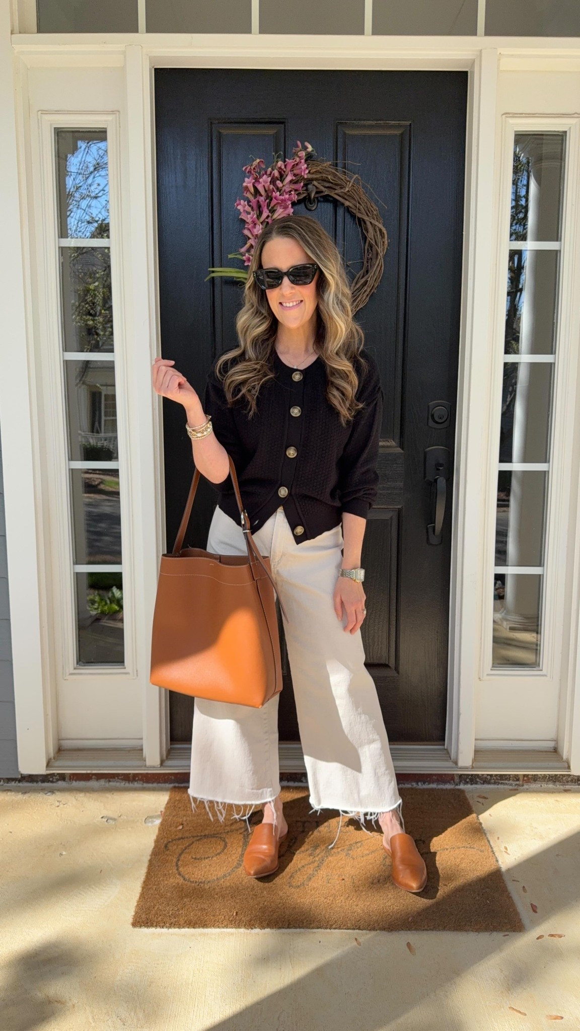 Follow for more everyday style inspo.✨

🥂Cheers to the moms doing the most this week: prepping Easter baskets, buying eggs for the school/daycare egg hunt, managing Easter brunch plans, coordinating Easter outfits. I see you. I am you! And it’s worth it, even when it doesn’t all go according to plan! 🐣🐰