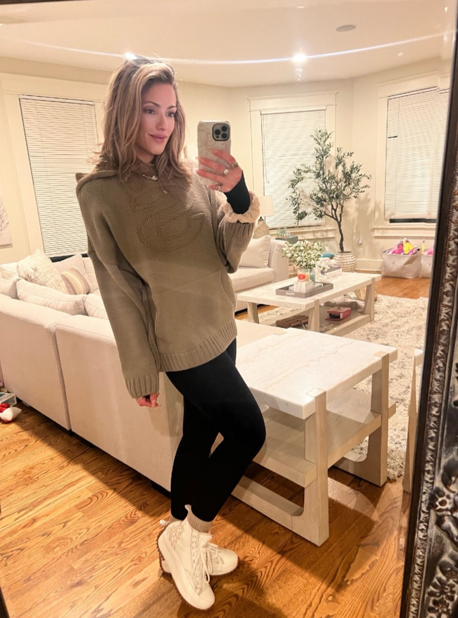 Sunday OOTD cozies 

*The knit hoodie is from @sistersandseekers.

#LTKstyletip #LTKSeasonal #LTKfindsunder100