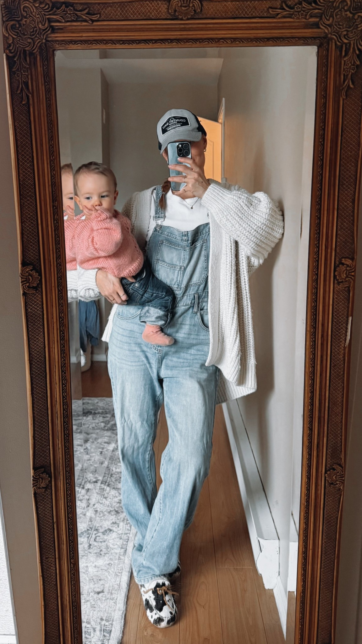 Cozy weekend overall winter outfit 

#LTKbaby #LTKwinter #LTKcanada